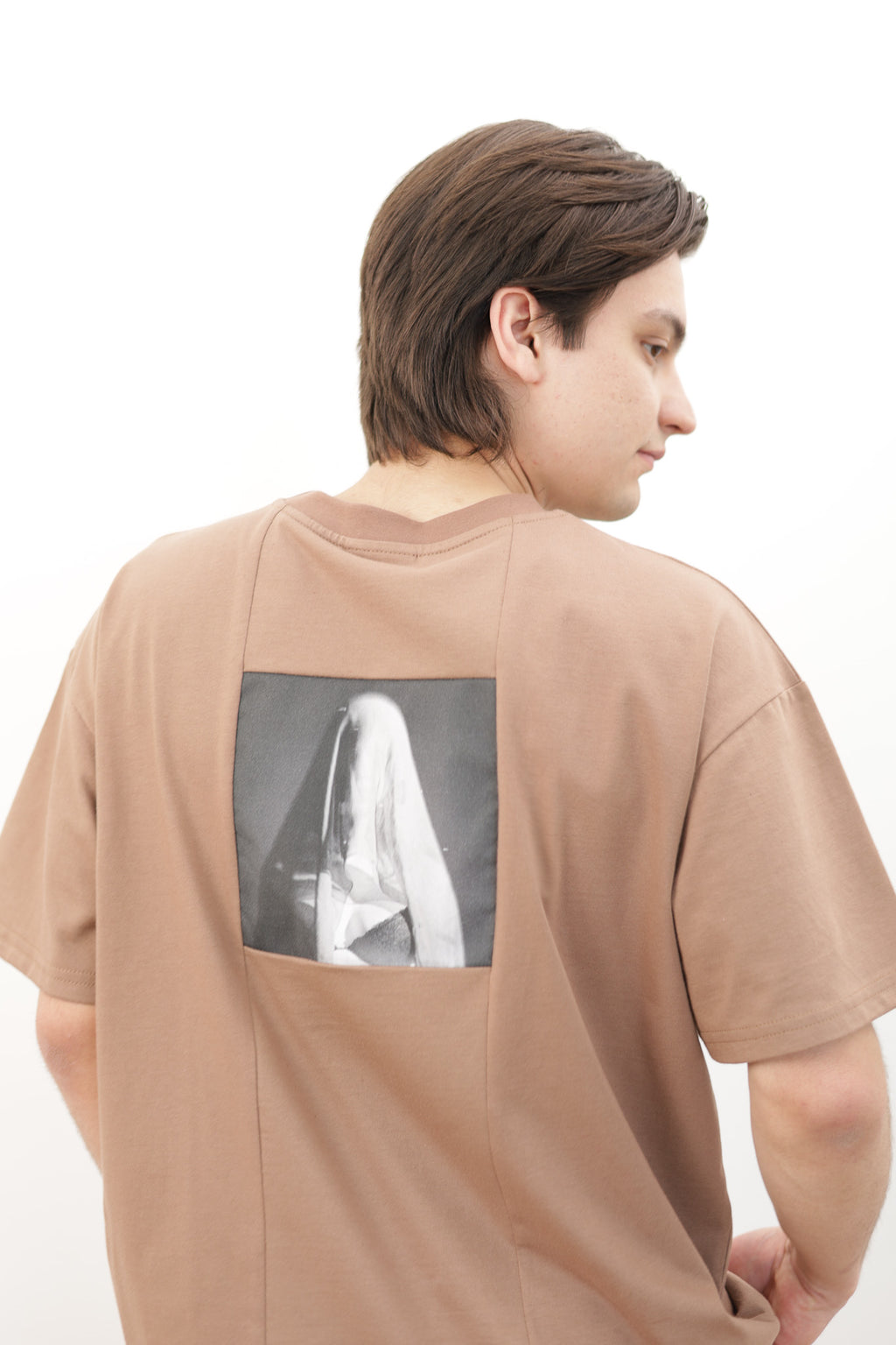 T-shirt john_caramel_04