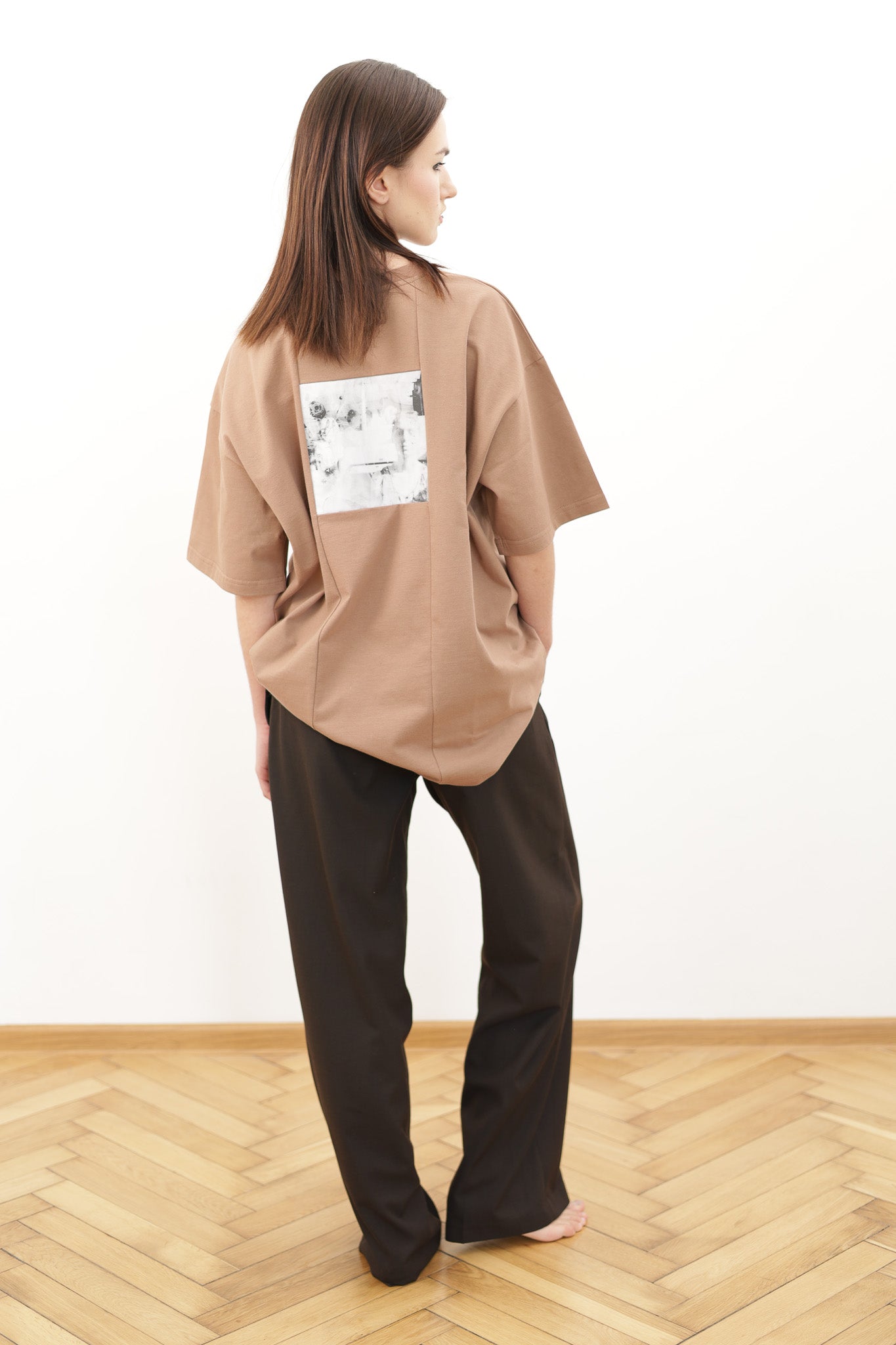 T-shirt john_caramel_03