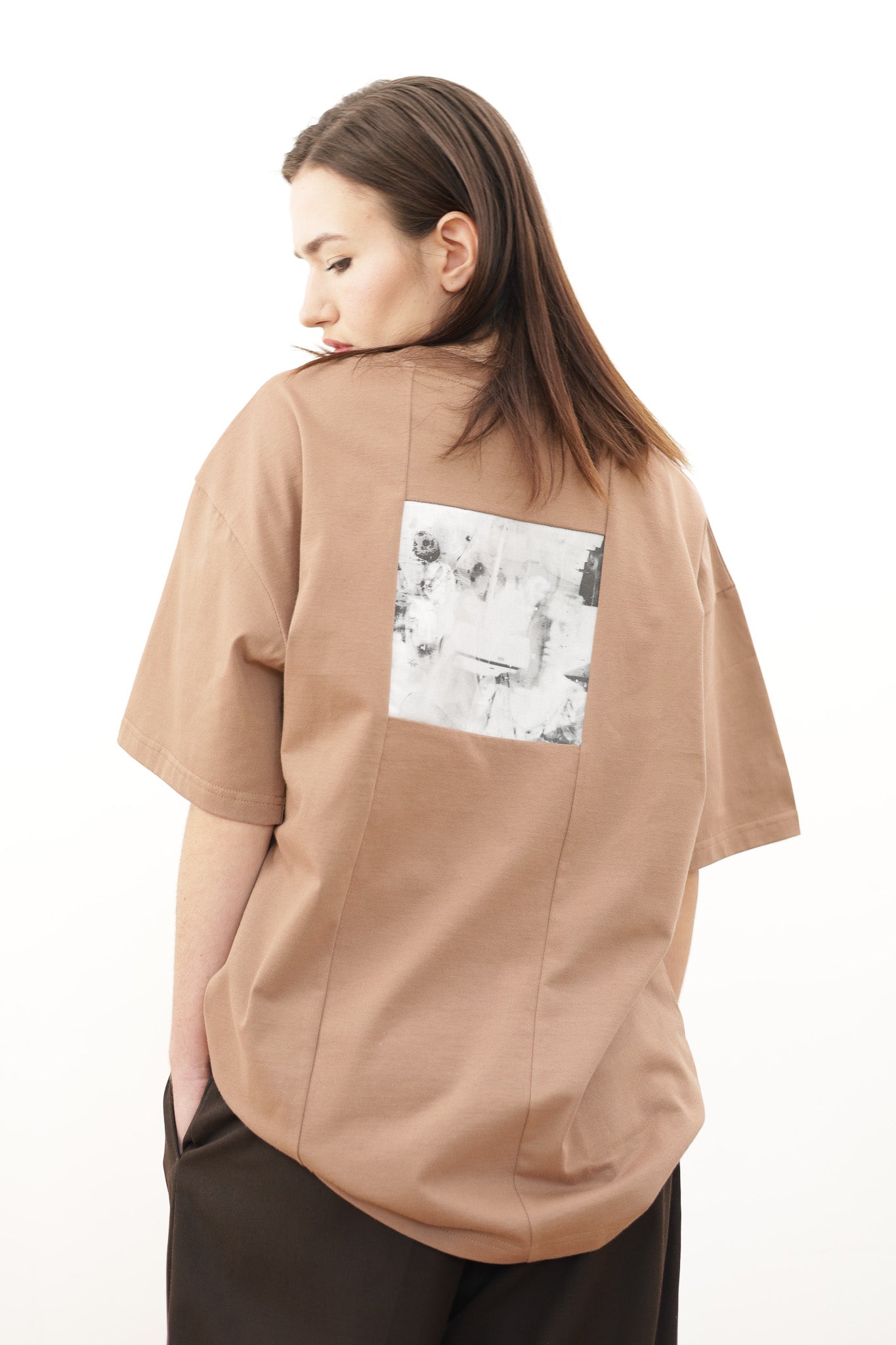 T-shirt john_caramel_03